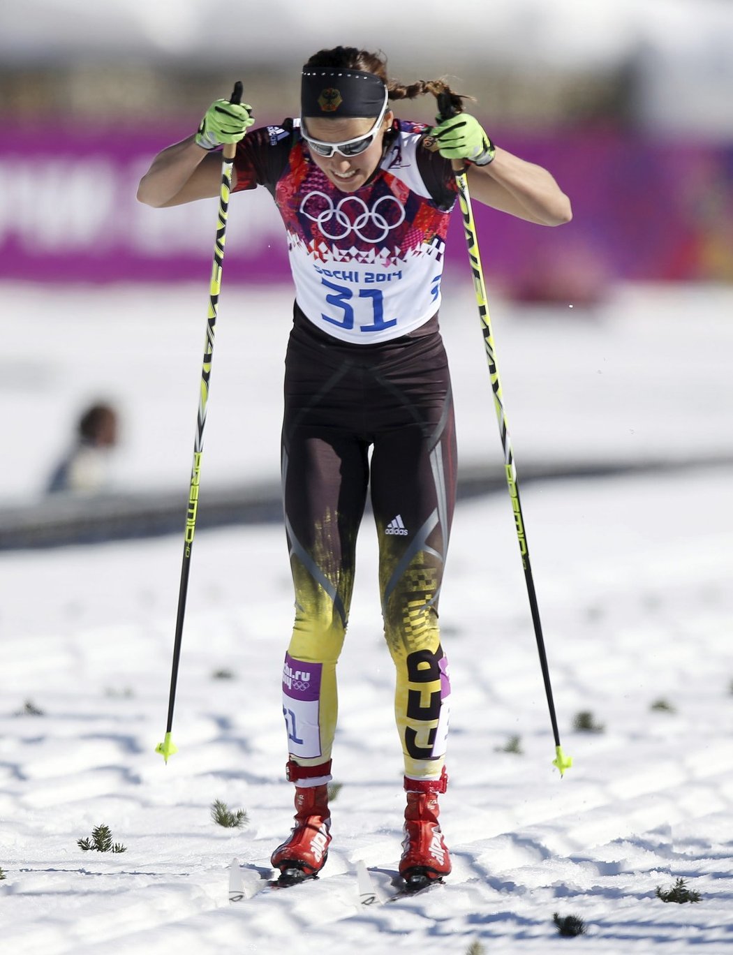 Také německá lyžařka Stefanie Böhlerová zvolila na desítku klasicky krátký rukáv