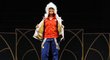 Akrobatická lyžařka Nikola Sudová představuje oblečení české výpravy pro zimní olympiádu v Soči