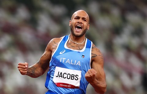 Italský sprinter Lamont Marcell Jacobs při olympijském zlatém běhu na 100 metrů, kde pro Itálii získal historické zlato