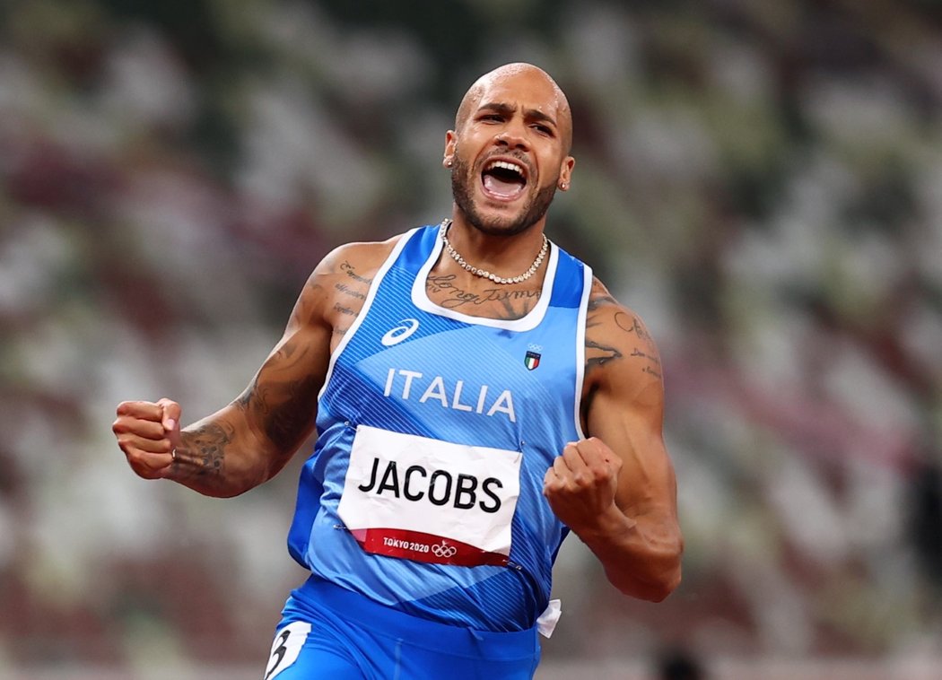 Italský sprinter Lamont Marcell Jacobs při olympijském zlatém běhu na 100 metrů, kde pro Itálii získal historické zlato