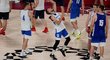 Čeští basketbalisté na prvním olympijském tréninku v obří hale v Tokiu