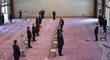 Japonský císař Naruhito promlouvá ke světovým státníkům, kteří dorazili do Tokia na zahájení olympijských her