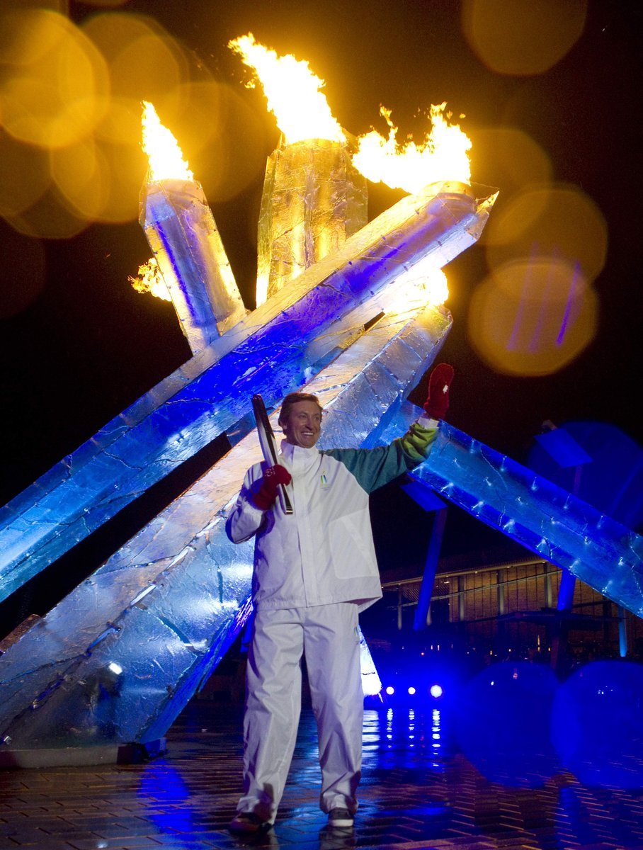Wayne Gretzky, očekávaná legenda, která zapalovala olympijský oheň