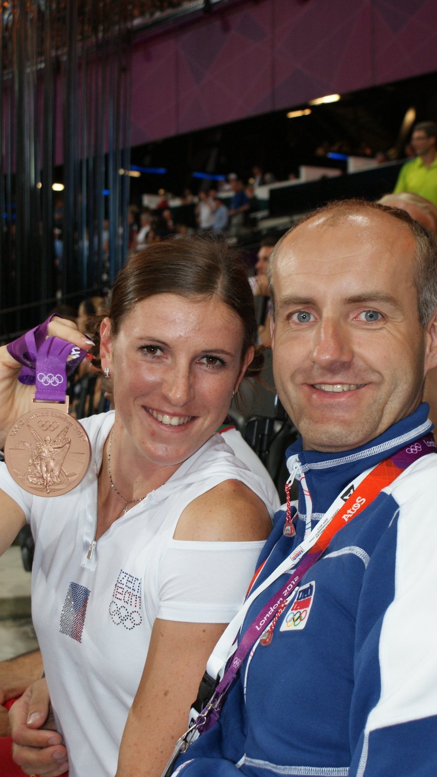 Fyzioterapeut Vladimír Brejcha pomáhal na OH v Londýně i Zuzaně Hejnové, která získala na čtyřstovce překážek bronz