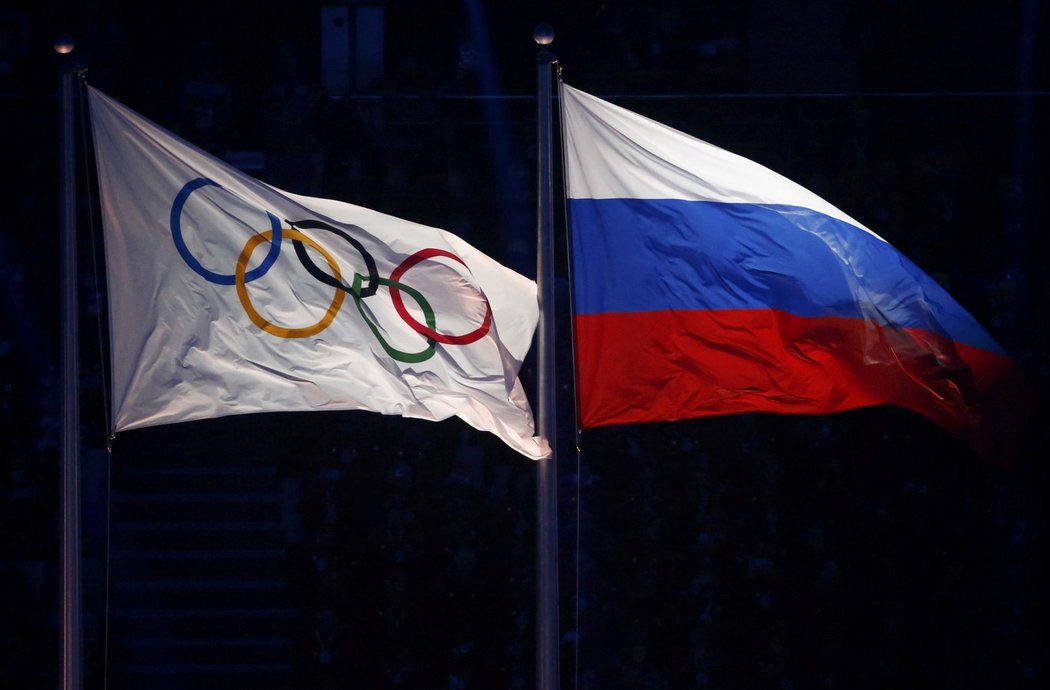Olympijská vlajka byla vztyčena
