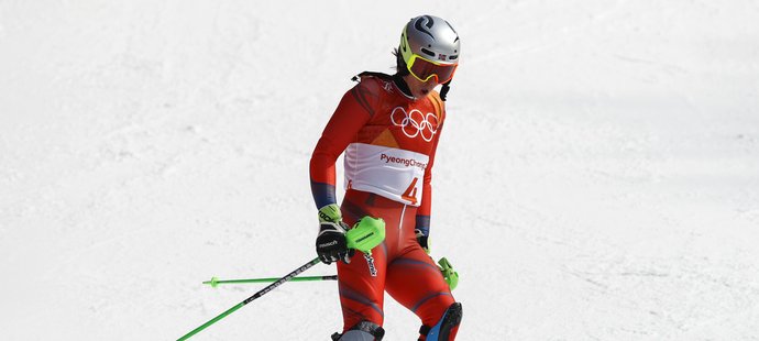 Favorizovaný Henrik Kristoffersen ve slalomu selhal