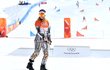Ester Ledecká ve své robotí kombinéze už jako dvojnásobná olympijská vítězka