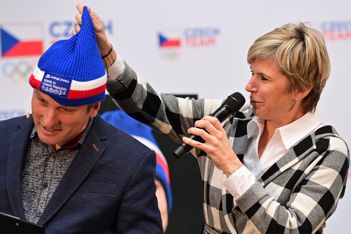 Kateřina Neumannová představuje módní kolekci českého olympijského týmu pro rok 2022