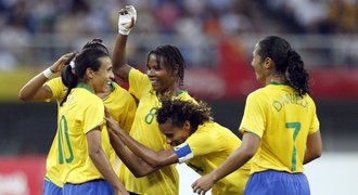 Brazilky a Američanky budou hrát o medaile