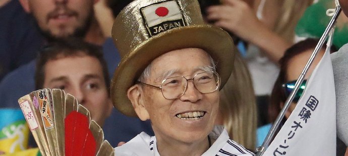 Nejvěrnější olympijský fanoušek Naotoši Jamada podlehl infarktu