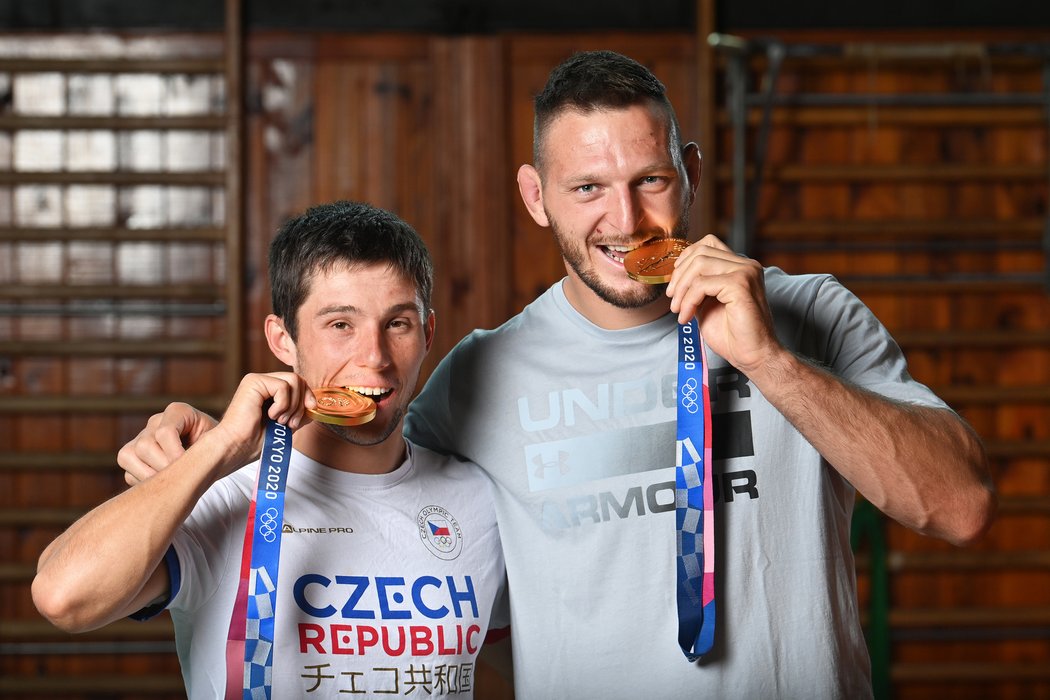 Kamarádi Jiří Prskavec a Lukáš Krpálek přivezli z Tokia zlaté medaile