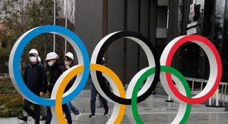 Olympijské tribuny jen pro Japonce. Organizátoři zakázali zahraniční fanoušky