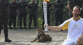 Tragédie v Riu! Zastřelili jaguára, který hlídal oheň. Zaútočil na vojáka