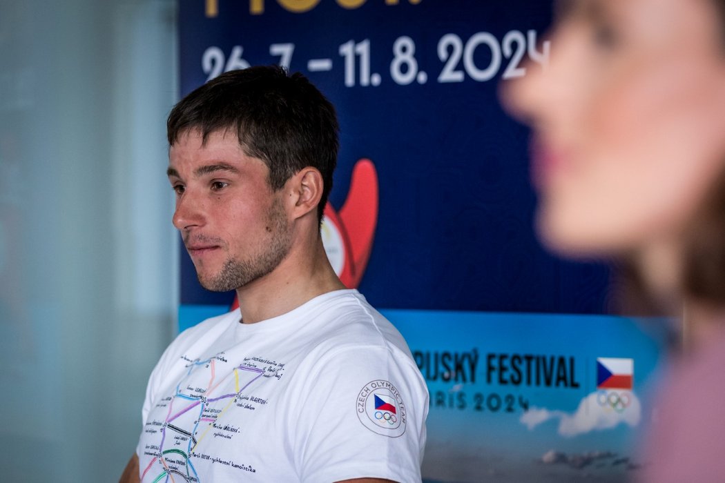Vodní slalomář Jiří Prskavec vystoupil na tiskové konferenci Rok do olympijských her v Paříži 2024 pořádanou ČOV