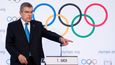 Šéf světového olympismu Thomas Bach rázně utnul spekulace, zda by rizika šíření koronaviru mohla ovlivnit i největší sportovní událost planety