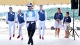 Čeští olympionici si při představení kolekce pro Tokio střihli i taneček