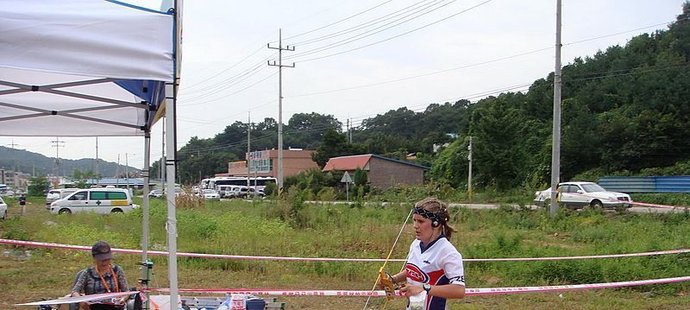 Veronika Krčálová dobíhá do cíle závodu