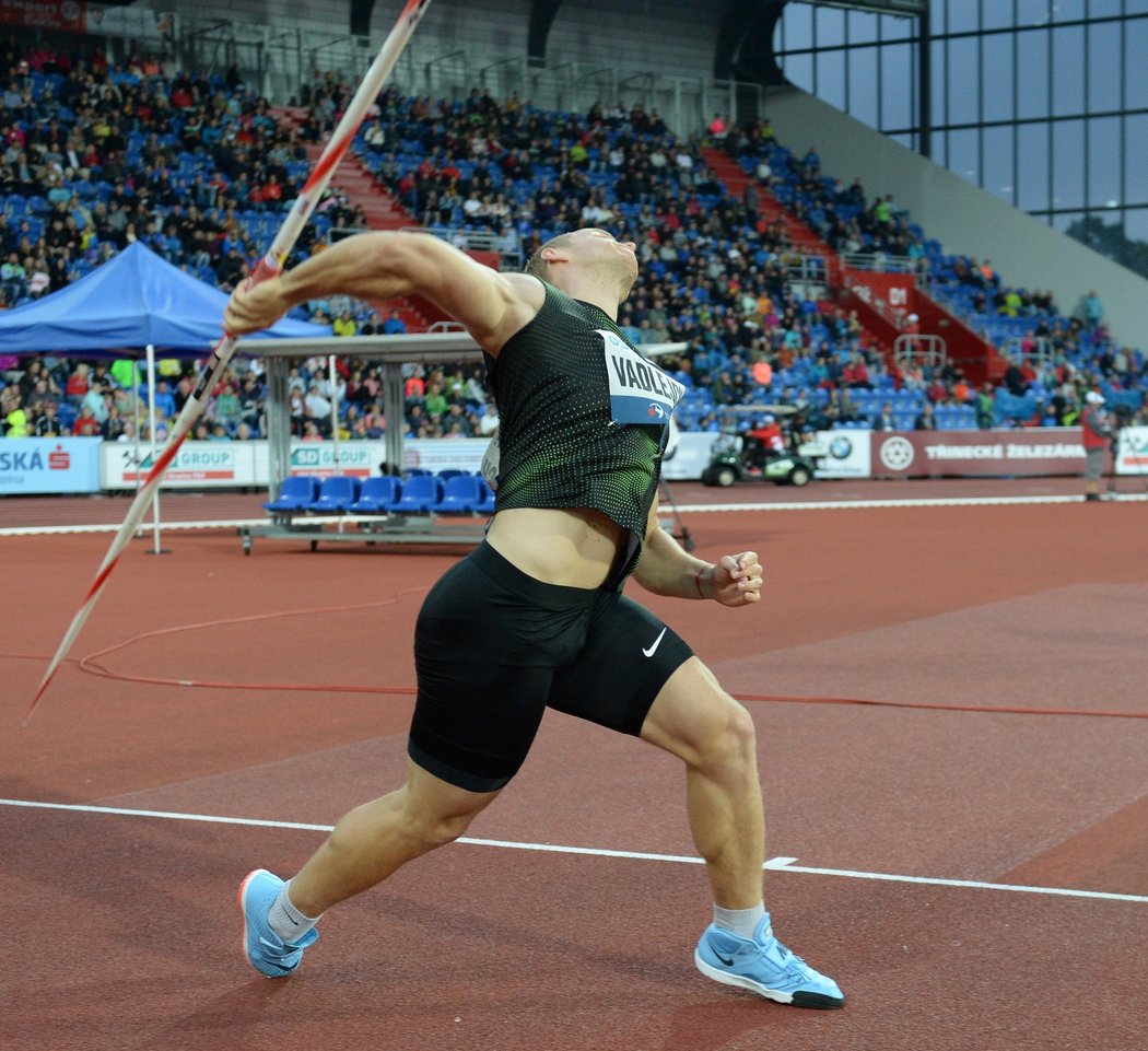 Oštěpař Jakub Vadlejch na domácí půdě zářil, Zlatou tretru ovládl výkonem 88,36 metrů