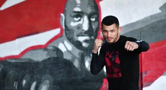 Muradov měnil plány: Jak kamarád Mayweather zvládá těžké období