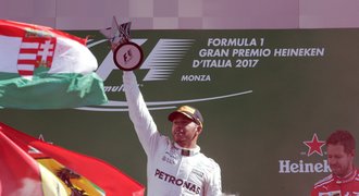 Hamilton suverénně ovládl závod v Monze, už je lídrem v F1