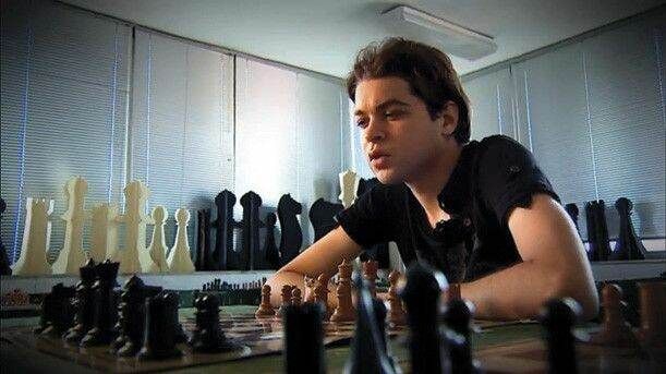 Bulharskému šachistovi Borislavu Ivanovovi nikdy nedokázali podvod, i tak ho šachový svět zavrhl