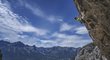 Lezec Adam Ondra má při zdolávání skalních stěn nádherný výhled