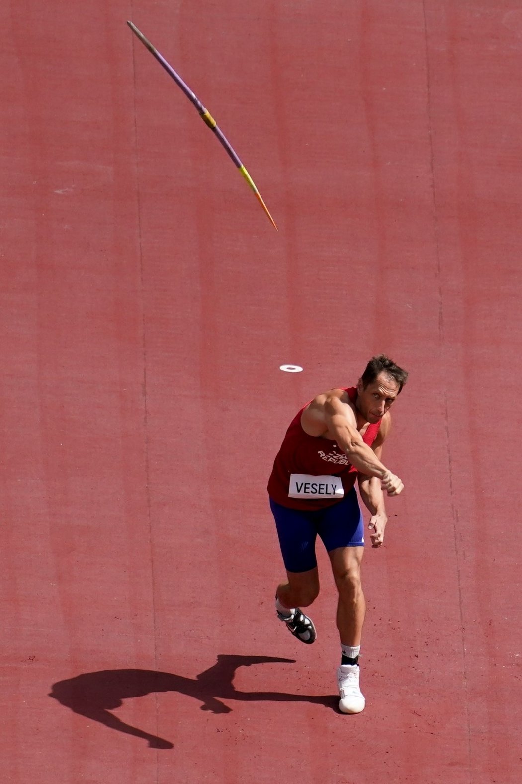 Oštěpař Vítězslav Veselý postoupil do olympijského finále výkonem 83,04 metru