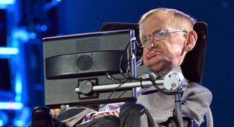FOTO: Královna i Stephen Hawking. Paralympiáda začala dojemně
