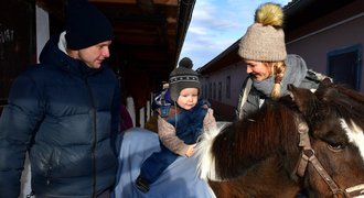 Na ranči u parkuristů Opatrných: Děti sedí na koni dřív, než začnou chodit