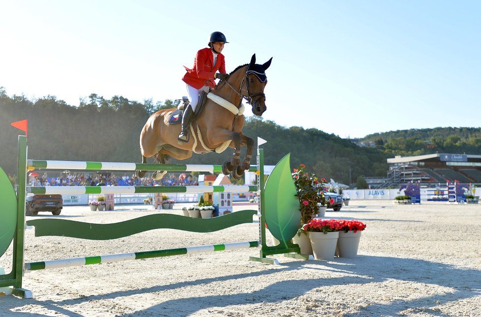 Český parkurový tým skončil pátý v Poháru národů v Praze. Kamil Papoušek, Anna Kellnerová (na snímku), Ondřej Zvára i Aleš Opatrný splnili požadavky pro OH