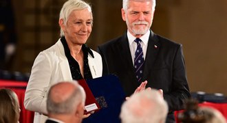 Prezident Pavel vyznamenal už 14 sportovců. Ocenění pro Navrátilovou i Dostála s Fuksou