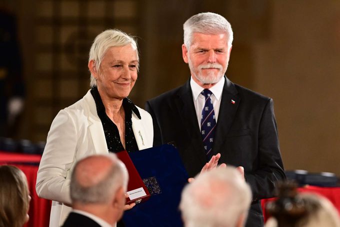 Prezident Pavel vyznamenal už 14 sportovců. Ocenění pro Navrátilovou i Dostála s Fuksou Prezident Pavel vyznamenal už 14 sportovců. Ocenění pro Navrátilovou i Dostála s Fuksou