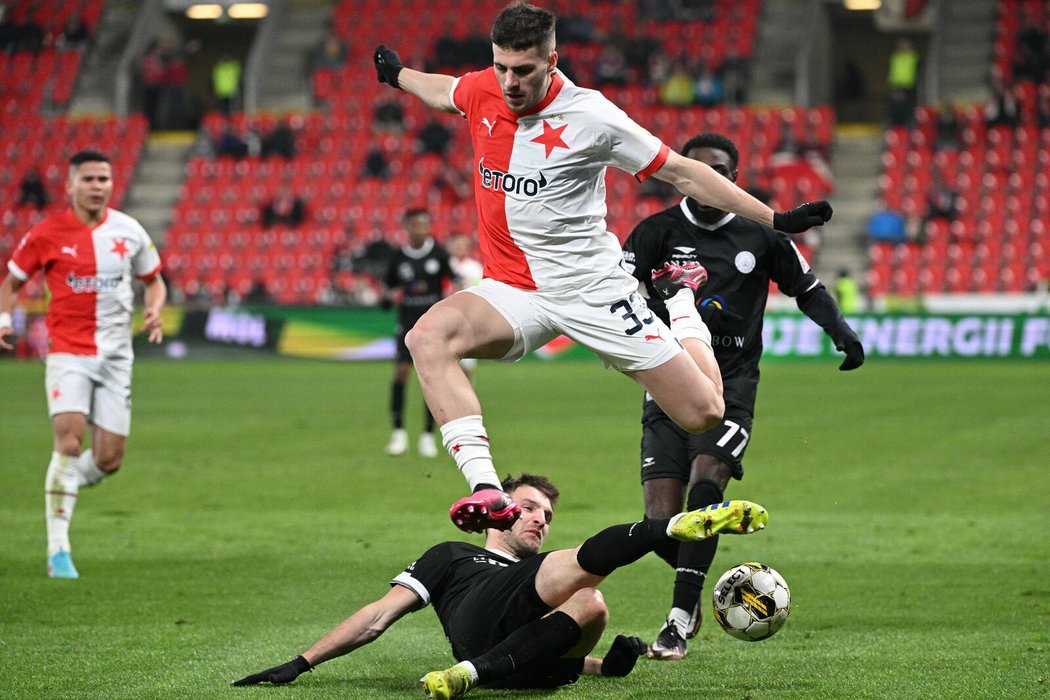 Nedvěd viděl ve Vršovicích, jak Slavia zválcovala druholigový Vyškov