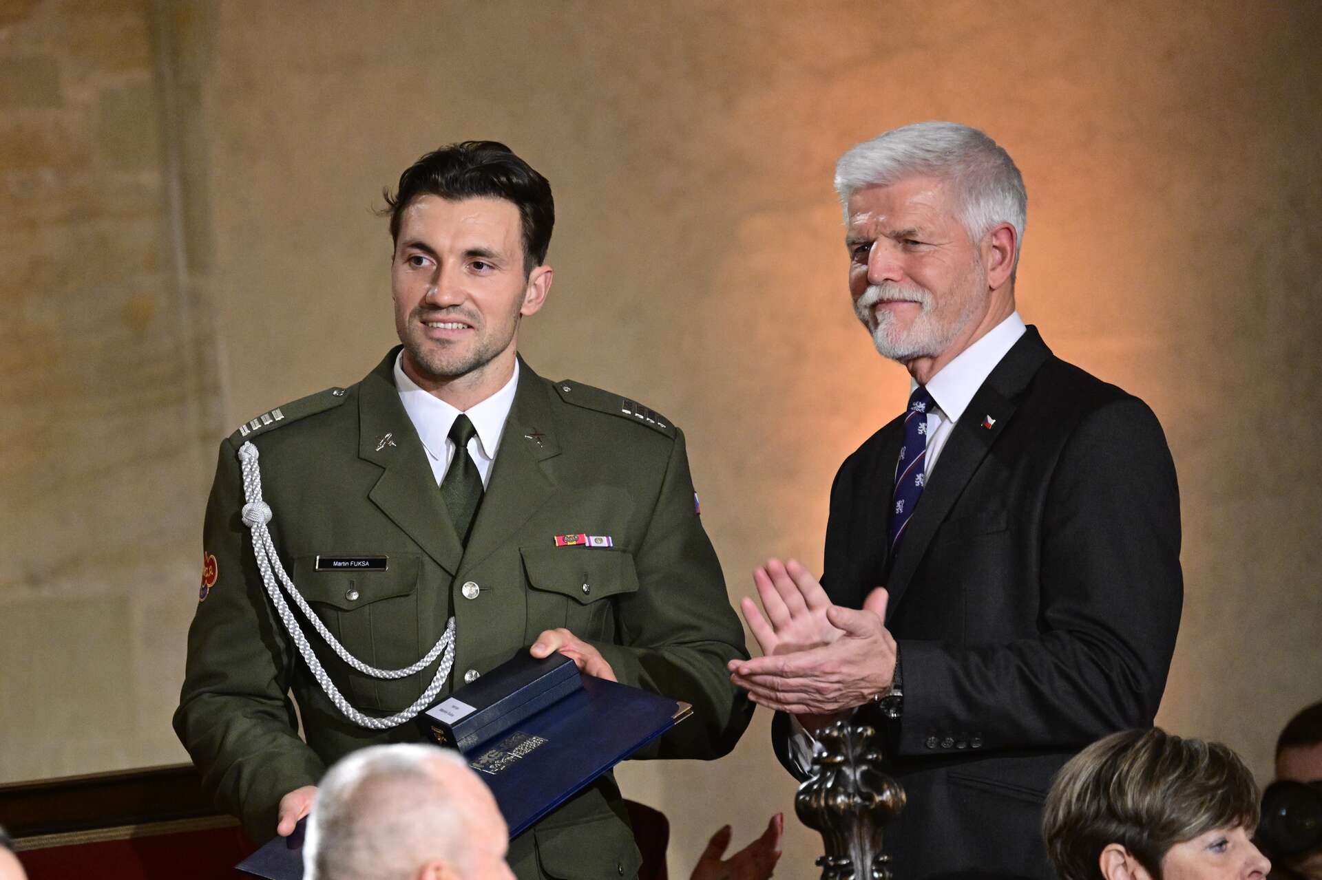 Martin Fuksa převzal medaili Za zásluhy Martin Fuksa převzal medaili Za zásluhy