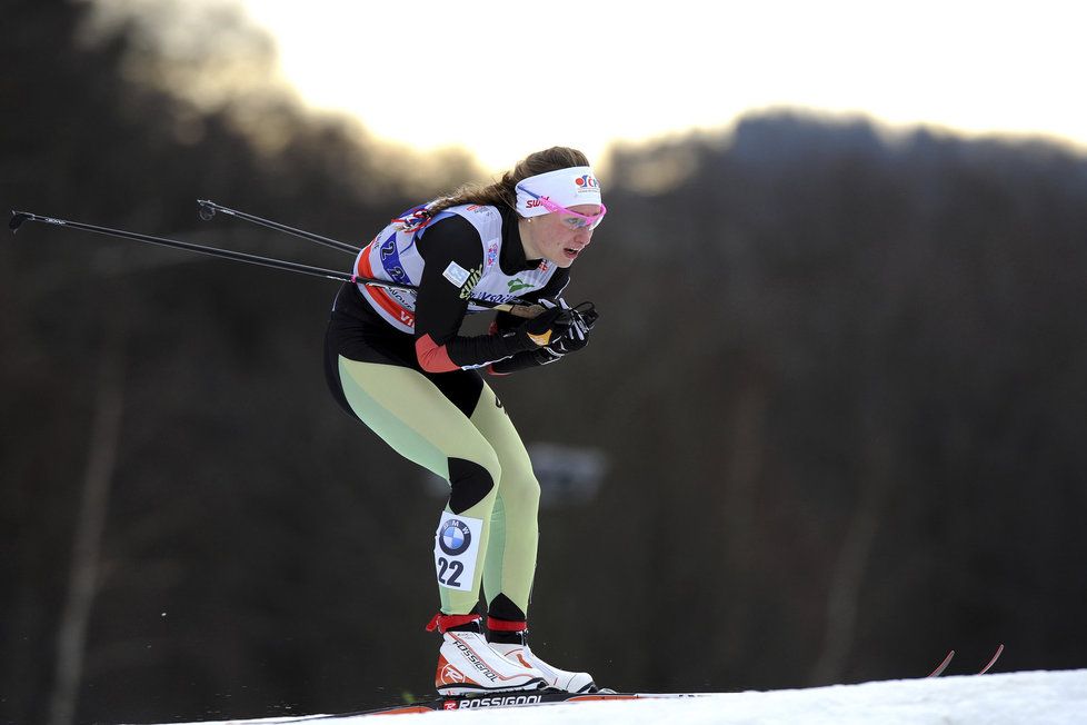Petra Nováková skončila v závodu Světového poháru na deset kilometrů volnou technikou v Davosu sedmnáctá