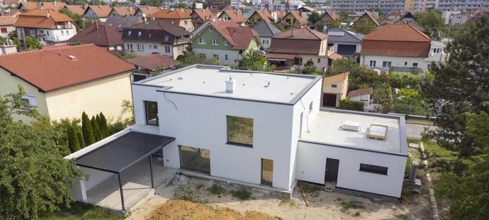 Rekonstrukce domu, kde by měla Vlhová v budoucnu bydlet, postupuje mílovými kroky