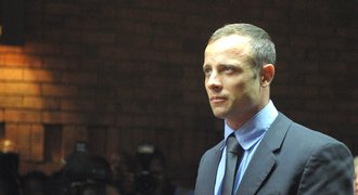 Beznohý atlet Pistorius s krvácením v nemocnici: Pokusil se o sebevraždu?