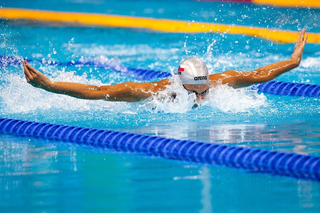 Česká plavkyně Barbora Závadová