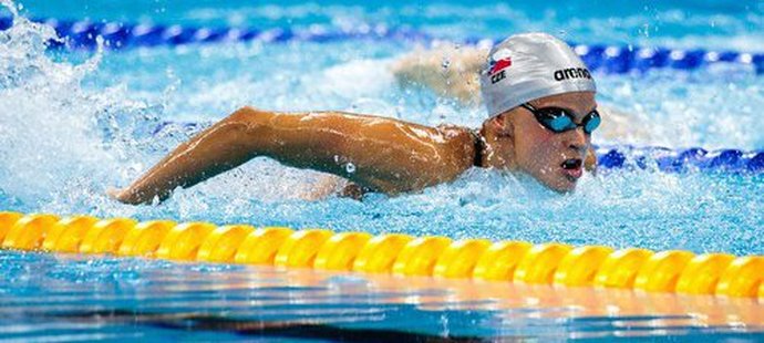 Česká plavkyně Simona Baumrtová skončila ve finále mistrovství světa 2017 ve znaku na 100 metrů na sedmém místě