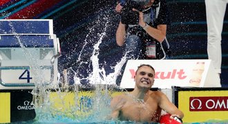 Šílený Maďar Milák vydrtil rekord ve Phelpsově disciplíně, Kubová šestnáctá