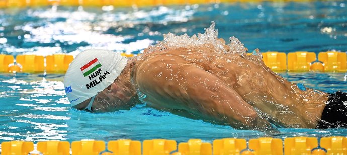Maďarský plavec Kristóf Milák při závodě 200 metrů motýlek