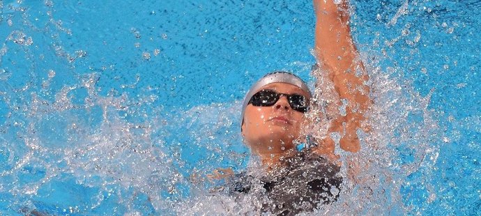 Simona Baumrtová obsadila na mistrovství světa v krátkém bazénu v Dauhá osmé místo v závodě na 200 metrů zna