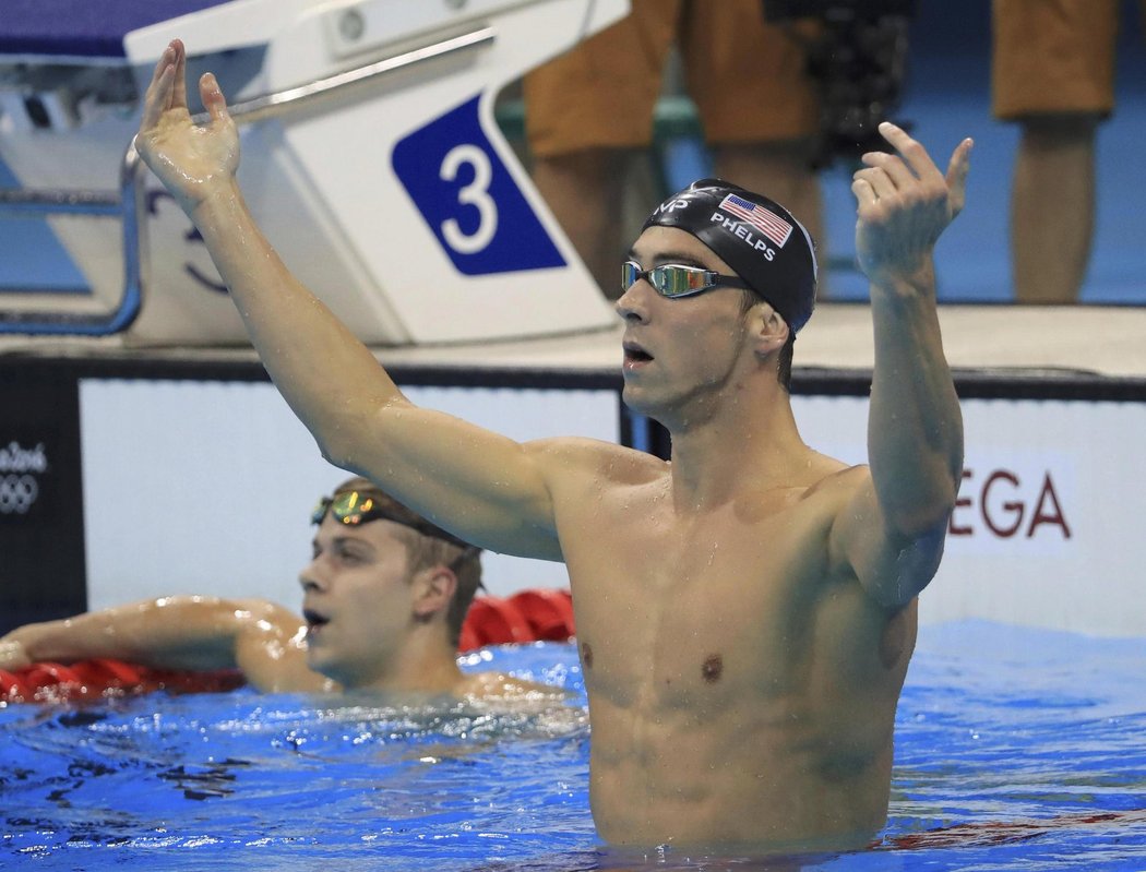 Americký plavec Michael Phelps vyhrál v Riu de Janeiro závod na 200 m motýlek,