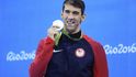 Michael Phelps se raduje i se zisku stříbrné medaile v závodě 100 m motýlek