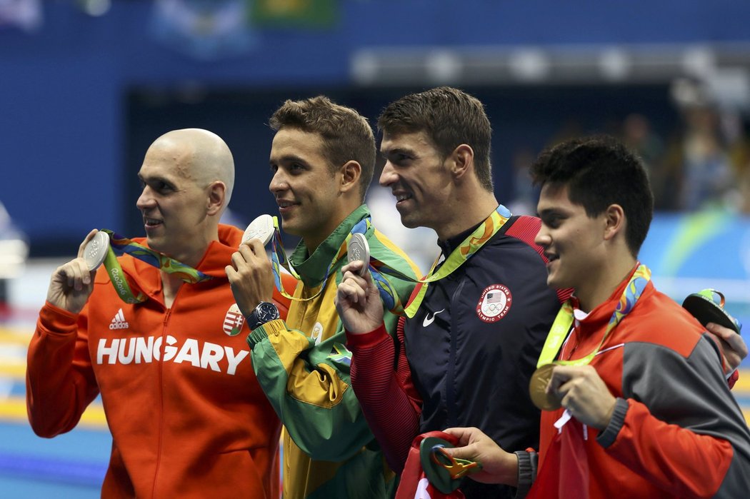 Zážitek ze setkání s plaveckou hvězdou Phelpsem Schoolinga motivoval ve sportovní kariéře natolik, že v Riu dokázal svůj vzor porazit na trati 100 metrů motýlek