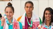 Nejmladší sportovkyní na OH v Riu bude teprve šestnáctiletá plavkyně z Nepálu Gaurika Singhová (úplně vlevo)