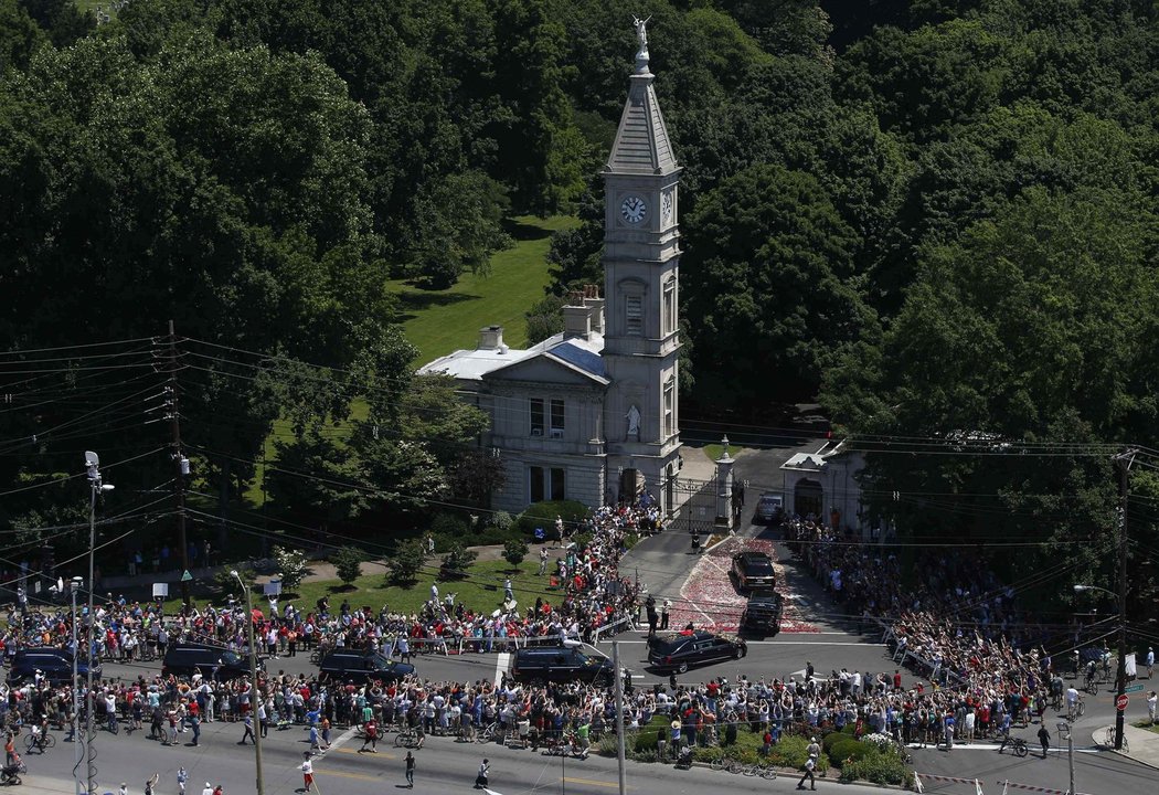 Fanoušci doprovodili Muhammada Aliho na poslední cestě