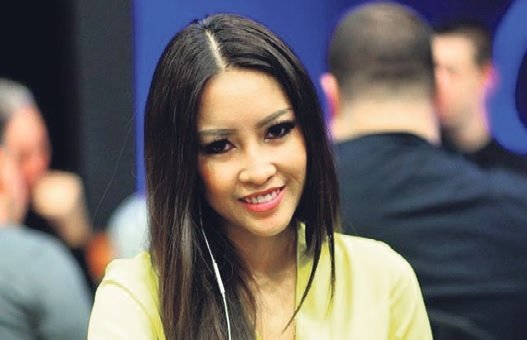 Oanh Buiová (25)