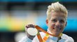 Marieke Vervoortová se svou stříbrnou paralympijskou medailí z Ria