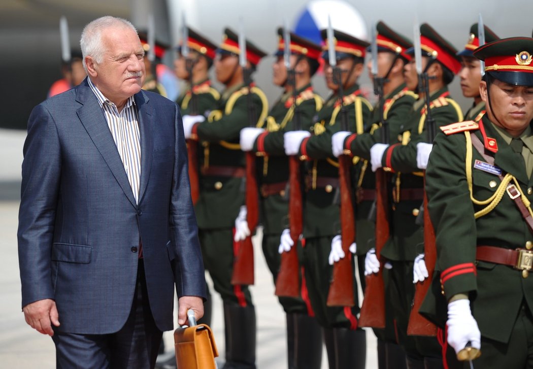 Předlohou pro Straku byl český prezident Václav Klaus